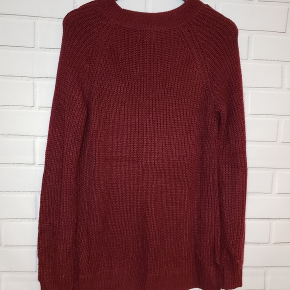 Perfect SO red sweater with laced shoulder Size M - Picture 10 of 10